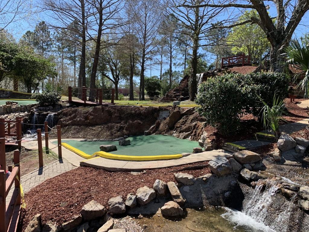 trackside-the-putting-place-3