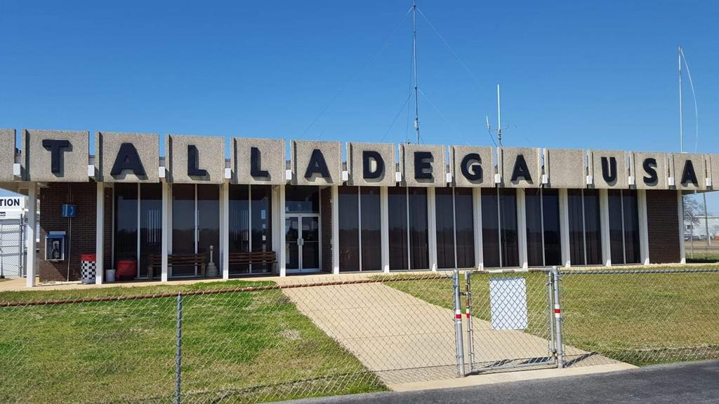 talladega-municipal-airport-3