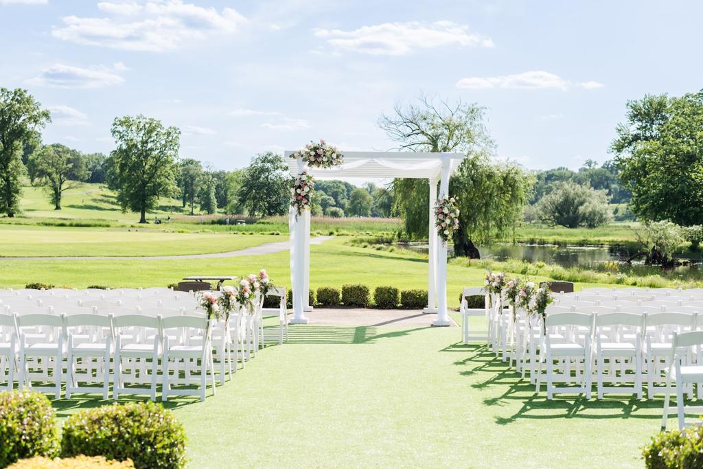 the-clubhouse-at-galloping-hill-golf-course-4