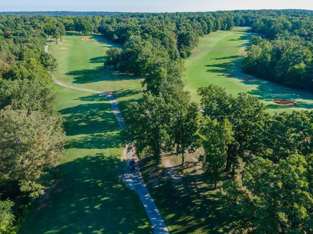 metfield-golf-complex-dogwoodbrittany-1755490705236