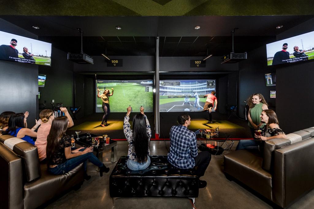 anaheim-topgolf-swing-suite-2