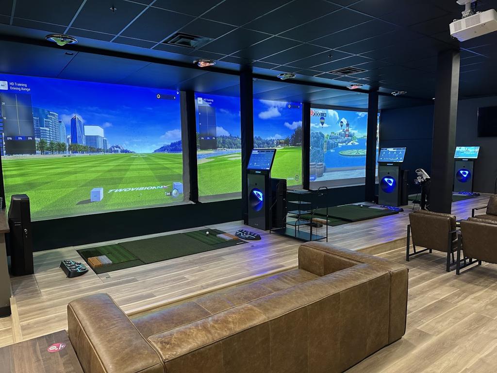 smash-factor-virtual-golf-and-lounge-1755472921825