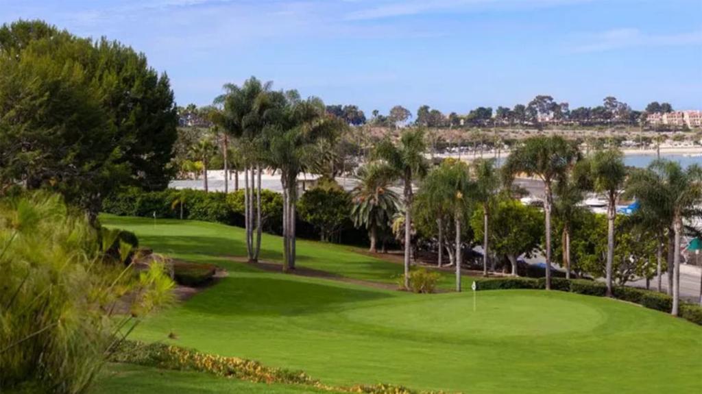 back-bay-golf-course-1755481161474