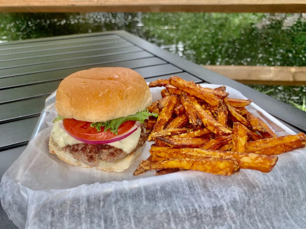 hidden-valley-miniature-golf-and-waterfront-grille-4