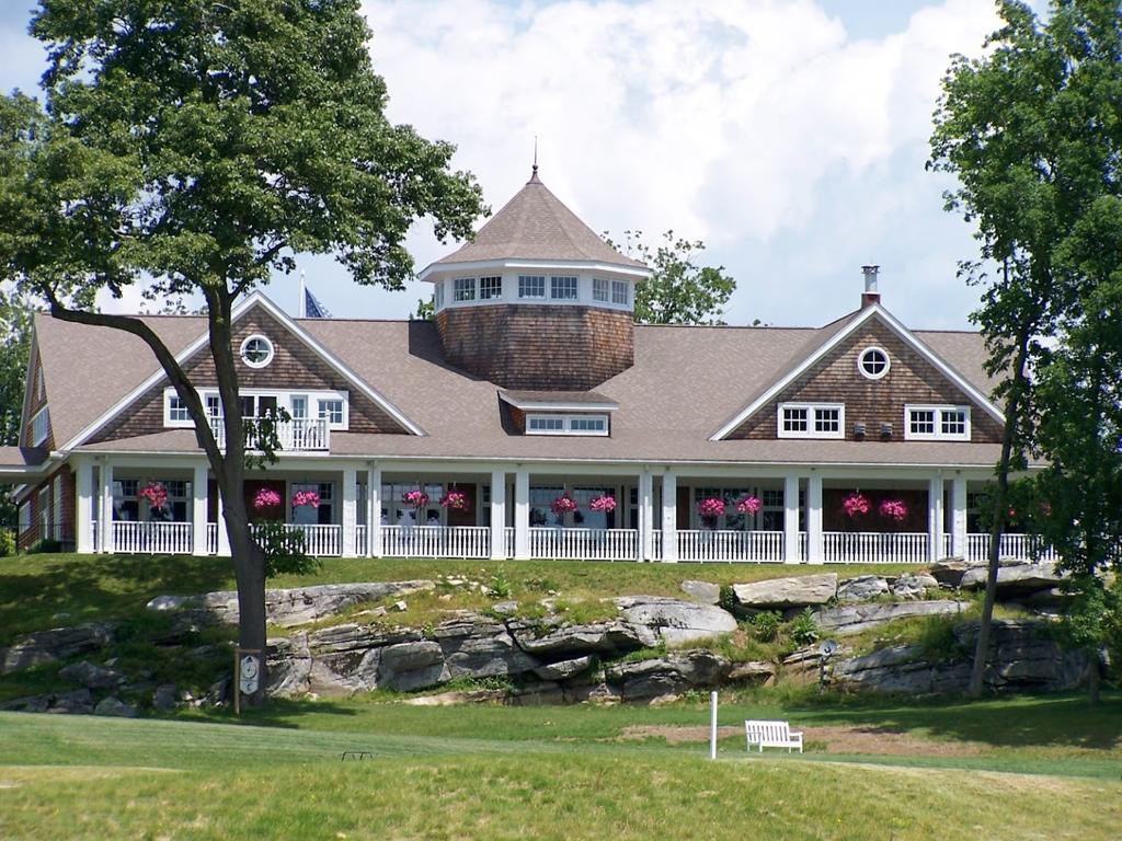 fox-hopyard-on-the-rocks-restaurant-1755480605450