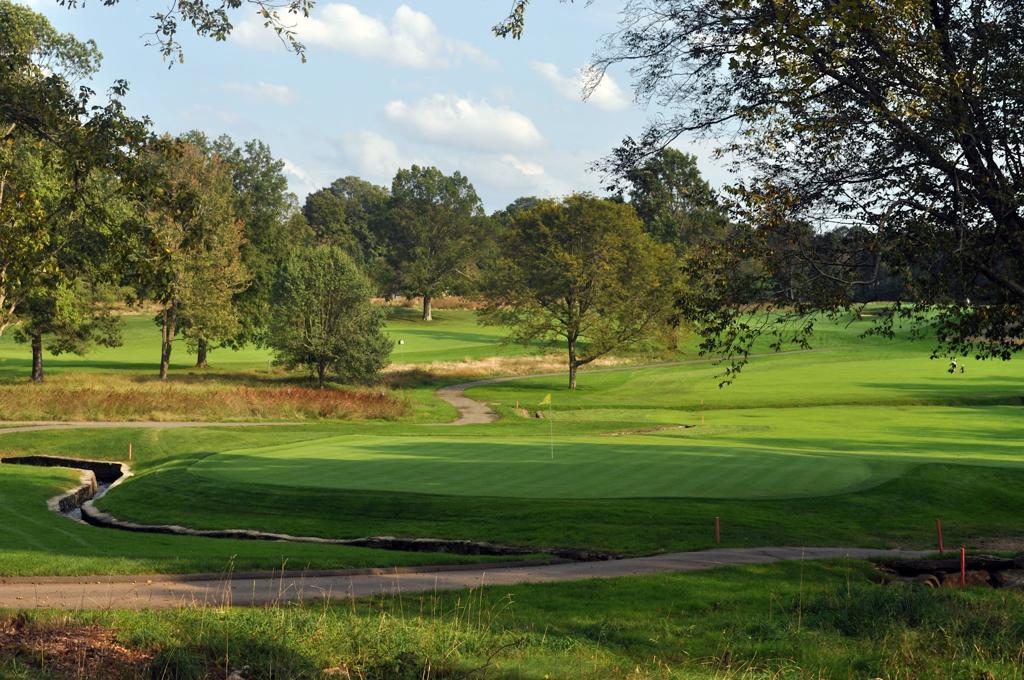 shuttle-meadow-country-club-1755480626127