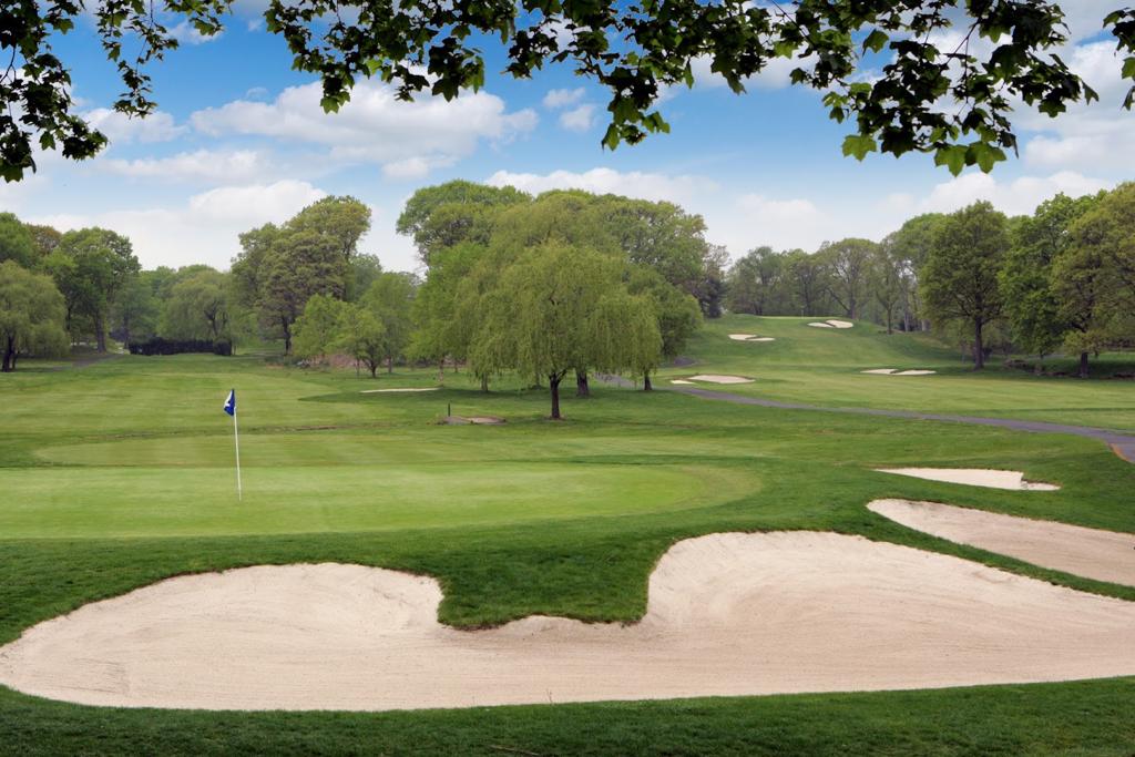 hampshire-country-club-1755481463174