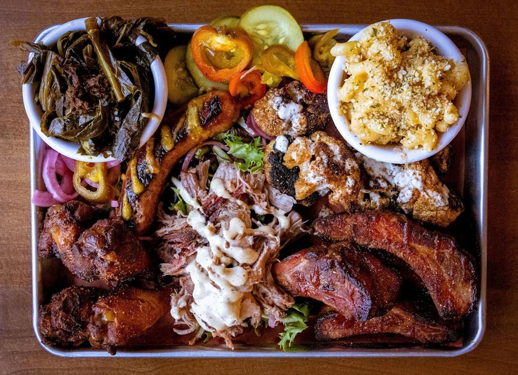 odeens-bbq-ridgefield-golf-course-1755491230577