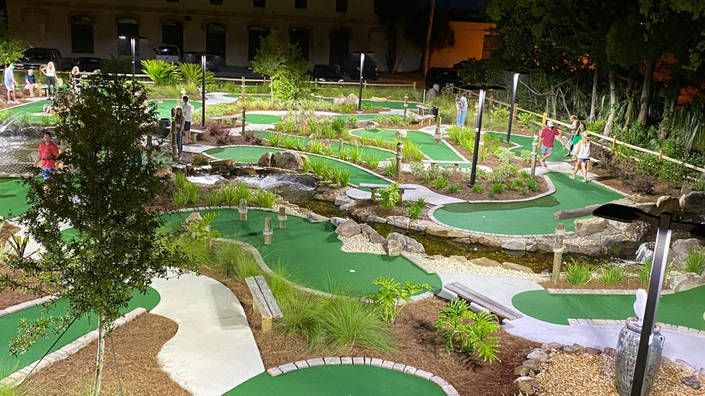 gregor-macgregors-mini-links-drinks-1