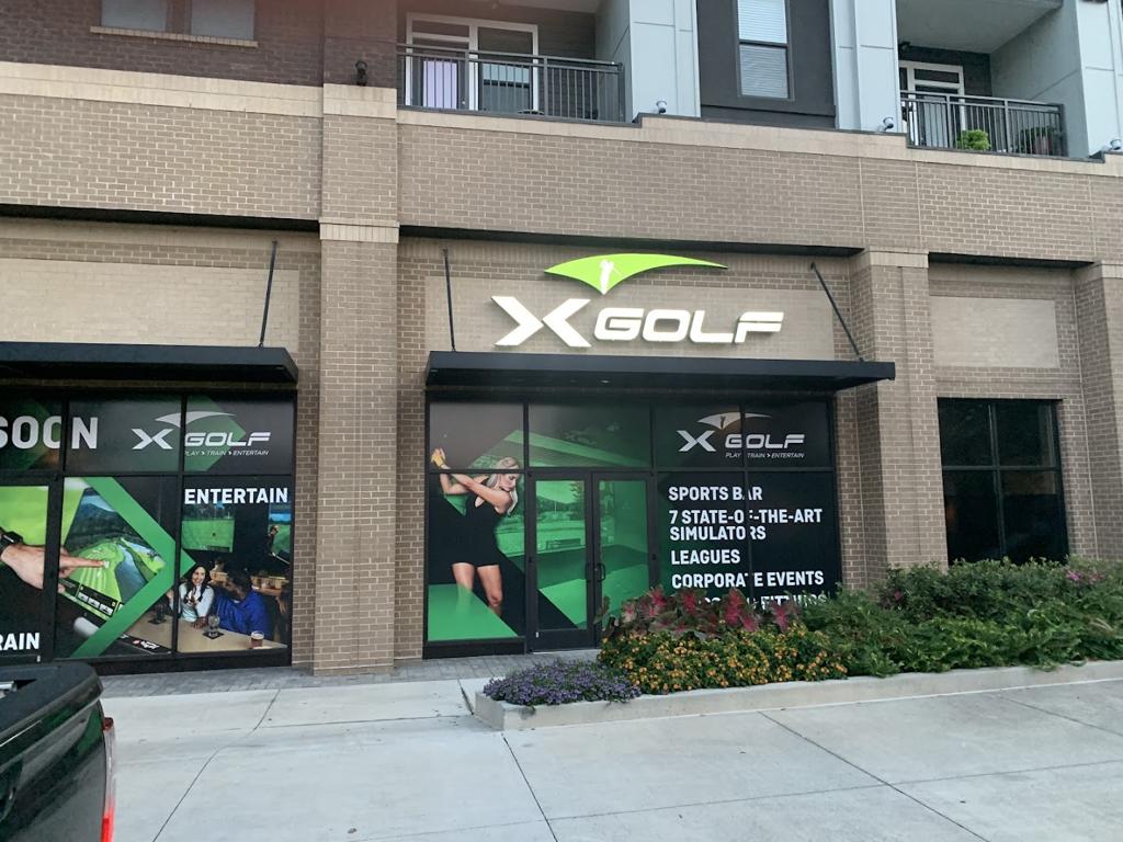 x-golf-alpharetta-indoor-golf-simulator-bar-virtual-golf-1