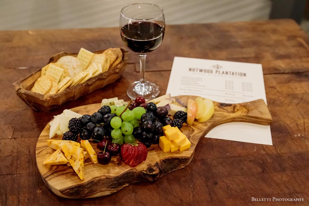 nutwood-winery-tasting-room-vineyard-cafe-5