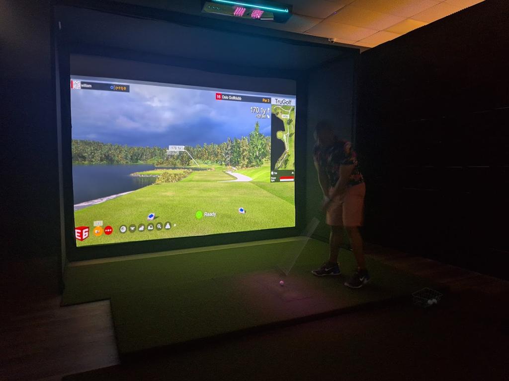 golf2grow-indoor-golf-experience-1755497559362