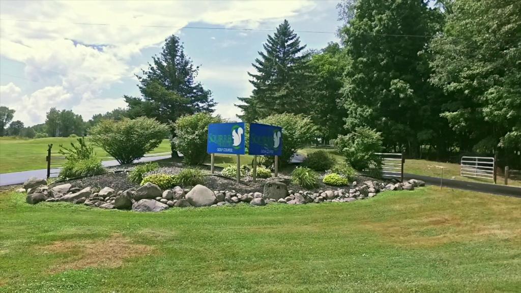squirrel-hollow-golf-course-1755466405571