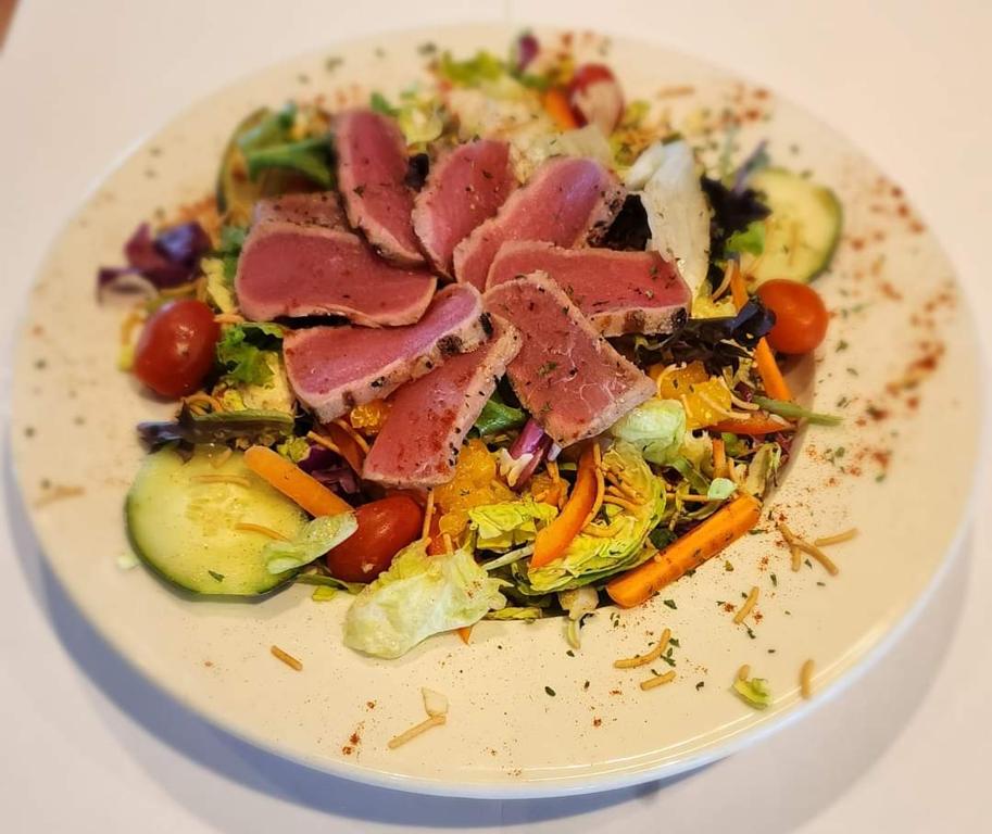 the-sawmill-golf-and-pub-grill-4