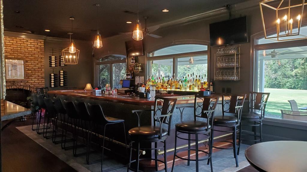 capones-restaurant-speakeasy-gulf-hills-golf-club-4