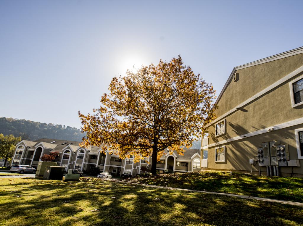 pointe-royale-condo-vacation-and-golf-resort-1
