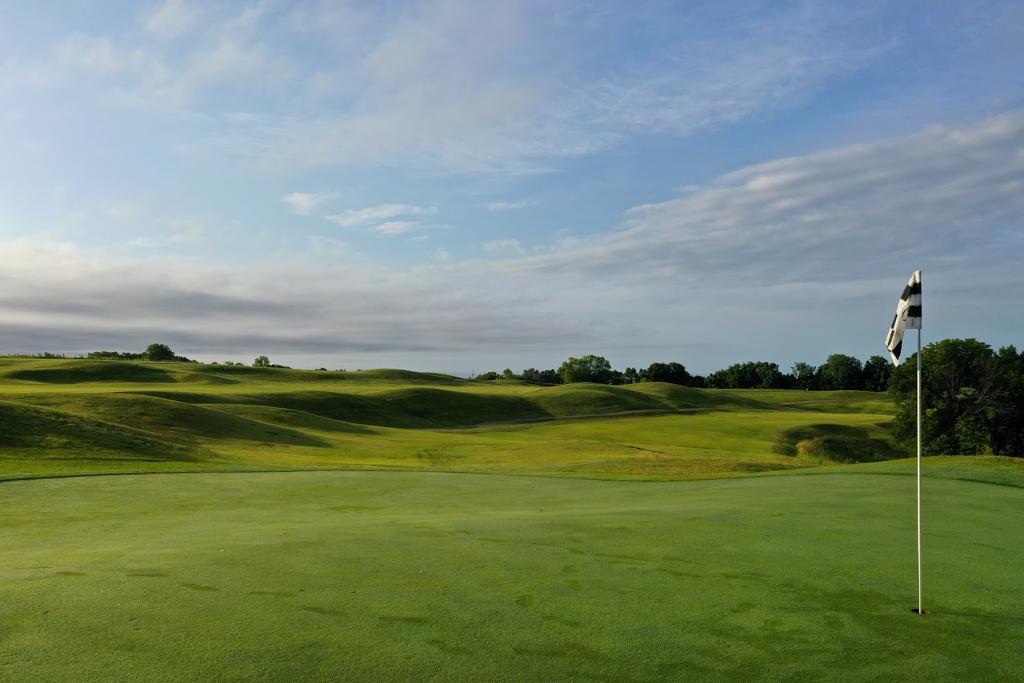 eagle-knoll-golf-club-1