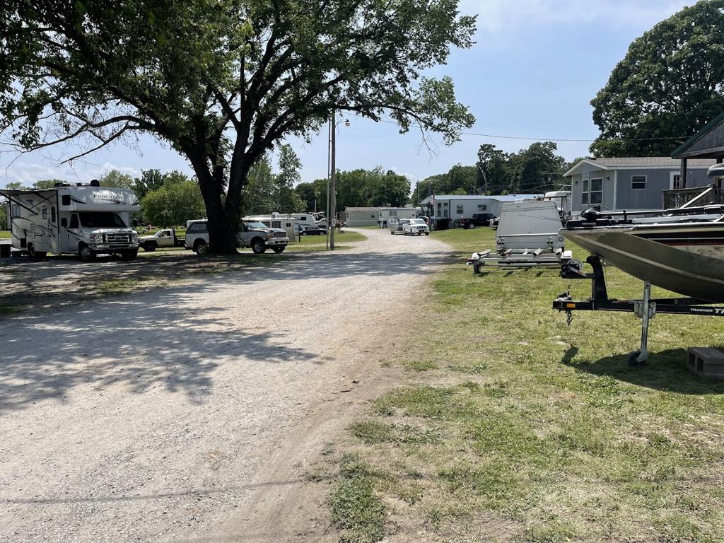 chamberlain-shores-rv-park-at-bernice-bridge-on-grand-lake-event-center-at-bernice-bridge-on-grand-lake-1755464918196