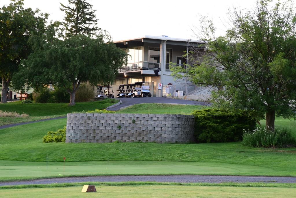 golf-course-at-birch-creek-1755489928324