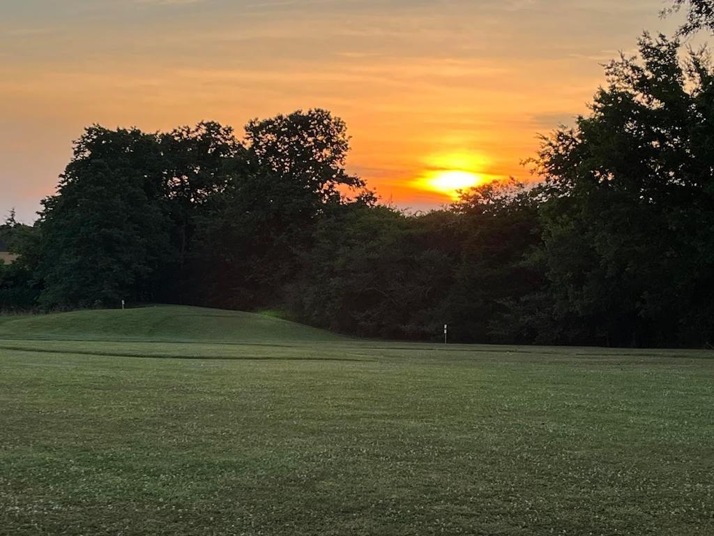 bryant-park-golf-and-country-club-1