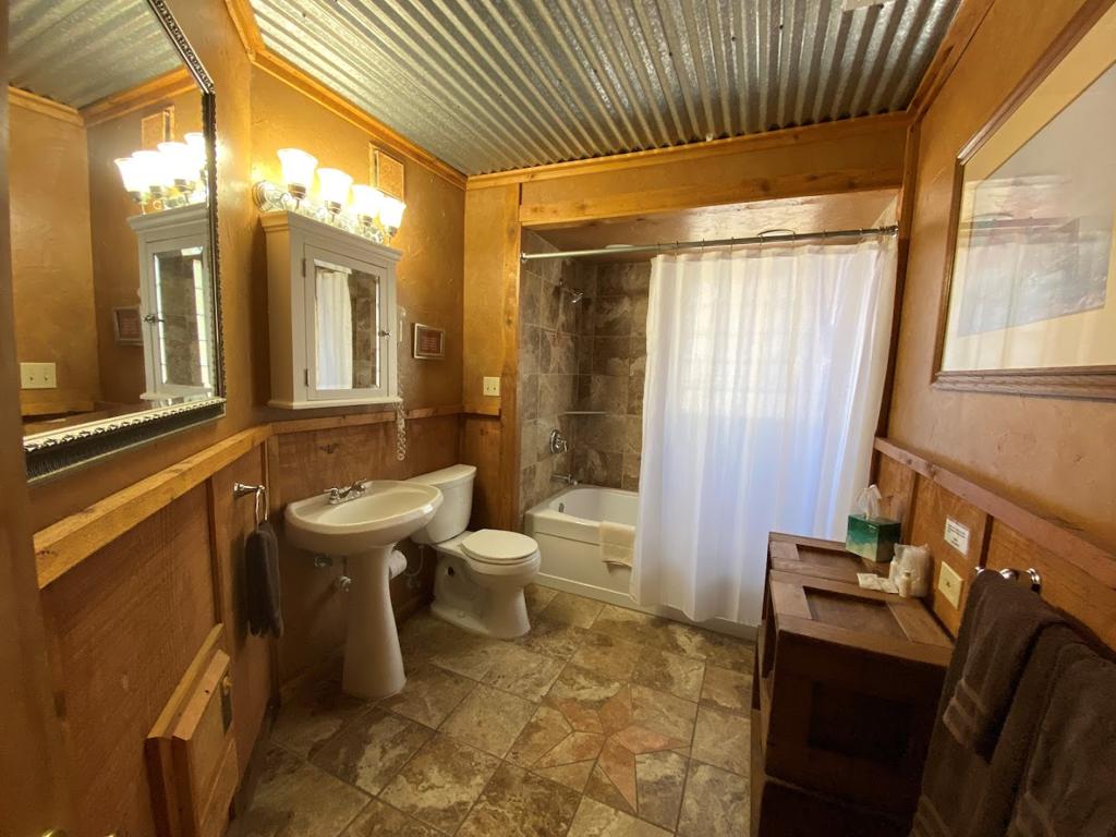 flying-l-ranch-resort-1755465993597