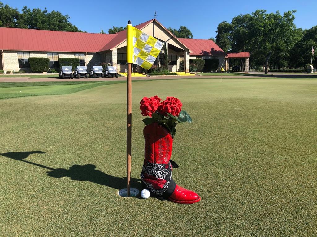 nutcracker-golf-club-1