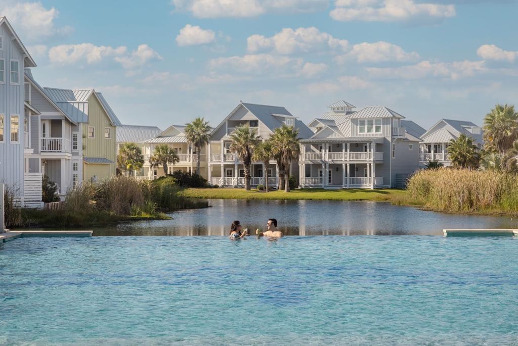 cinnamon-shore-1755490520508