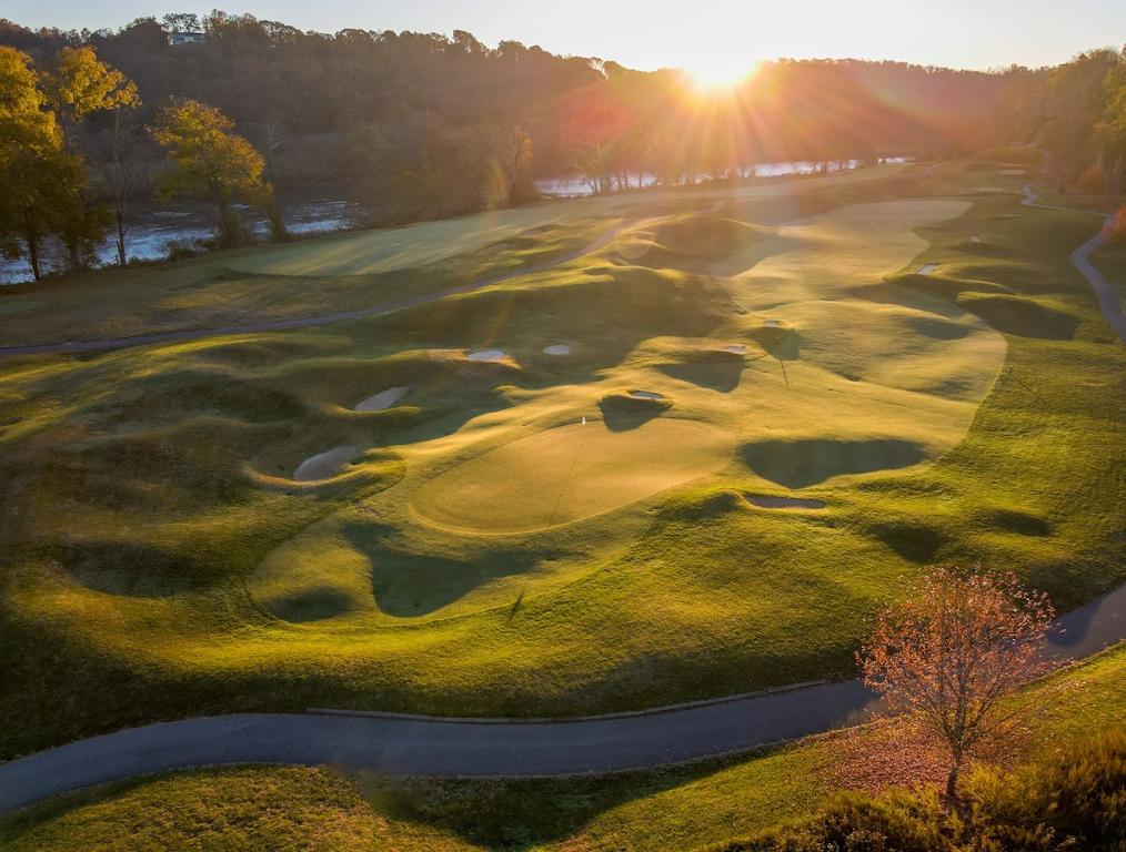 pete-dye-river-course-of-virginia-tech-1