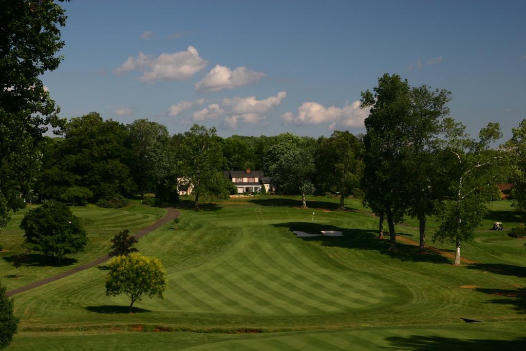 fauquier-springs-country-club-1755478122930