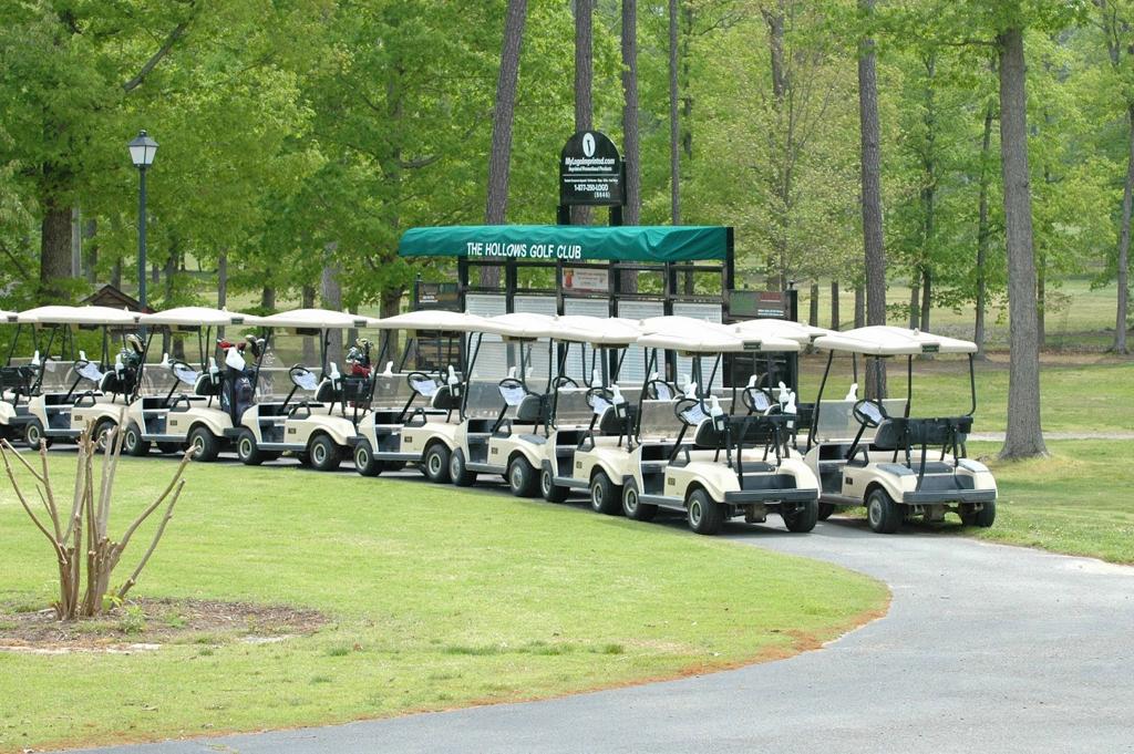 the-hollows-golf-club-2