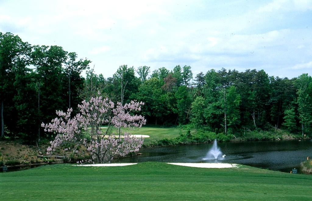 pohick-bay-golf-course-1755481365970
